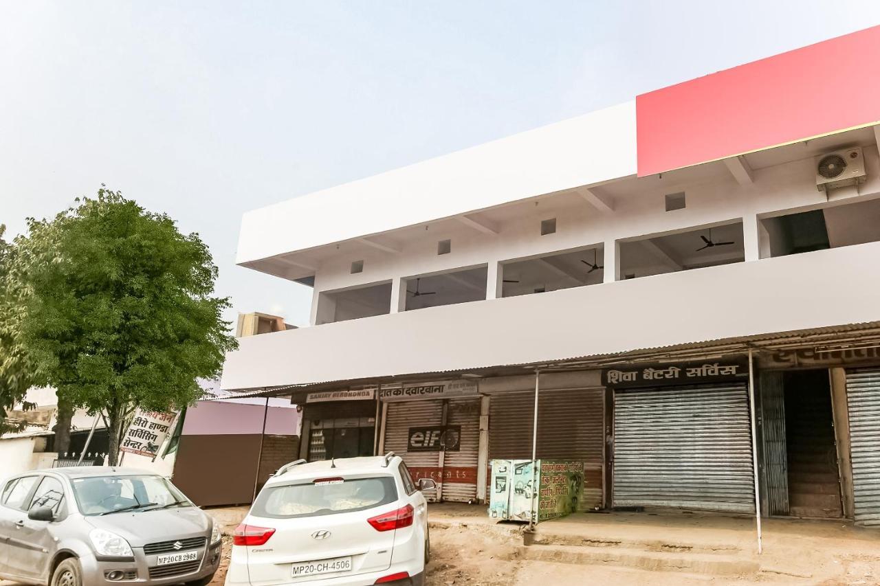 Oyo 69647 Yash Lodge Jabalpur Dış mekan fotoğraf