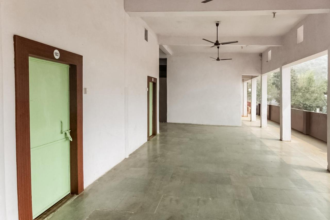Oyo 69647 Yash Lodge Jabalpur Dış mekan fotoğraf
