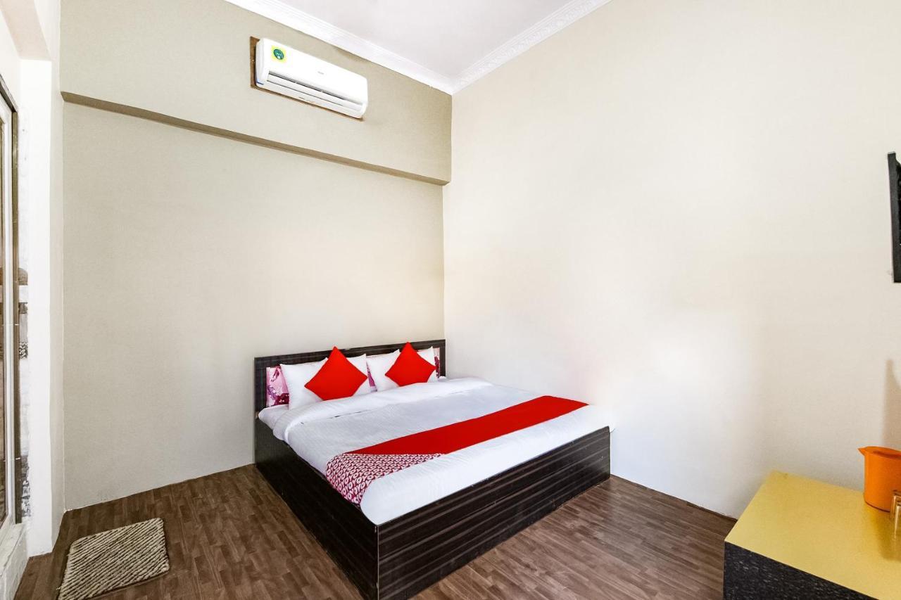 Oyo 69647 Yash Lodge Jabalpur Dış mekan fotoğraf